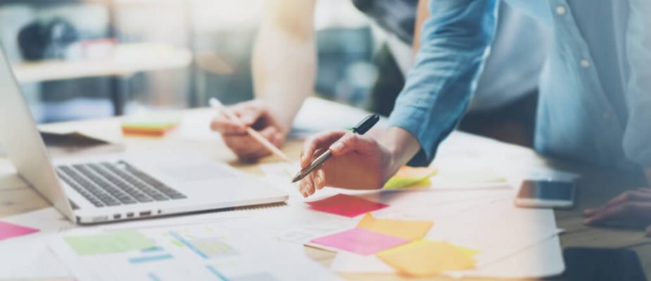 Como alinhar o gerenciamento de projetos aos outros setores da agência?